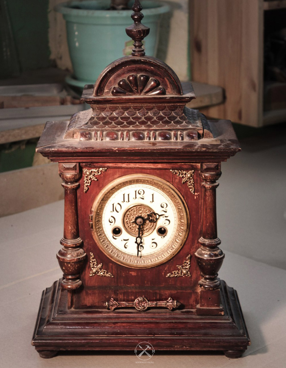 Продажа старинных настенных часов