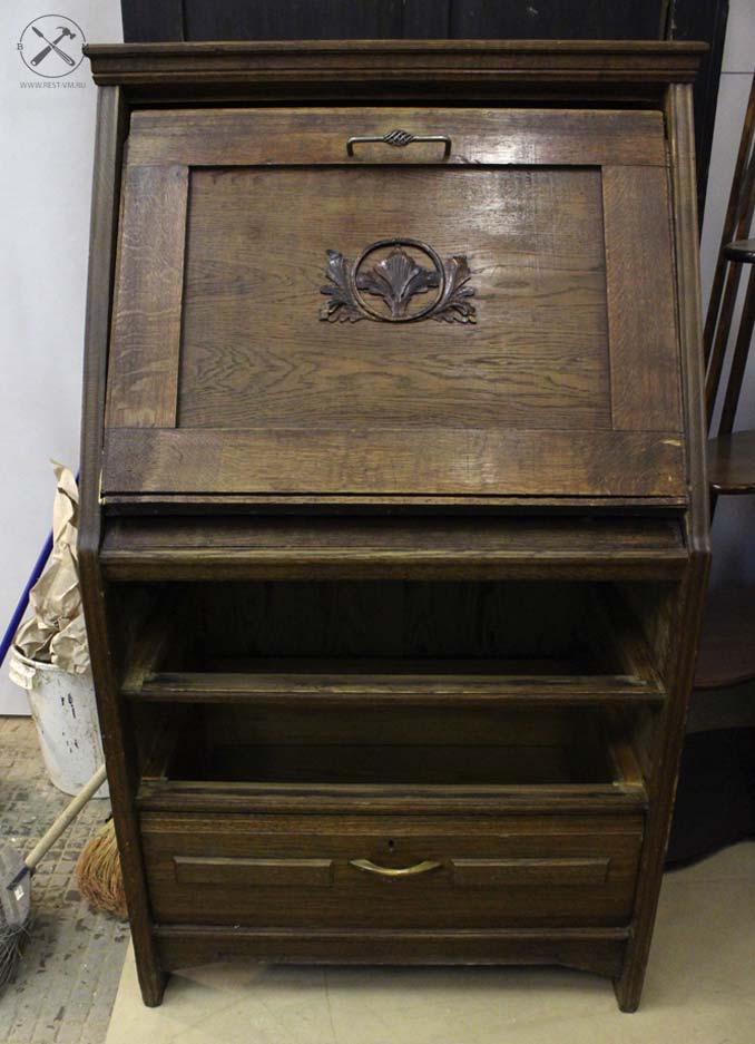 Старинная мебель до реставрации в мастерской Морозова