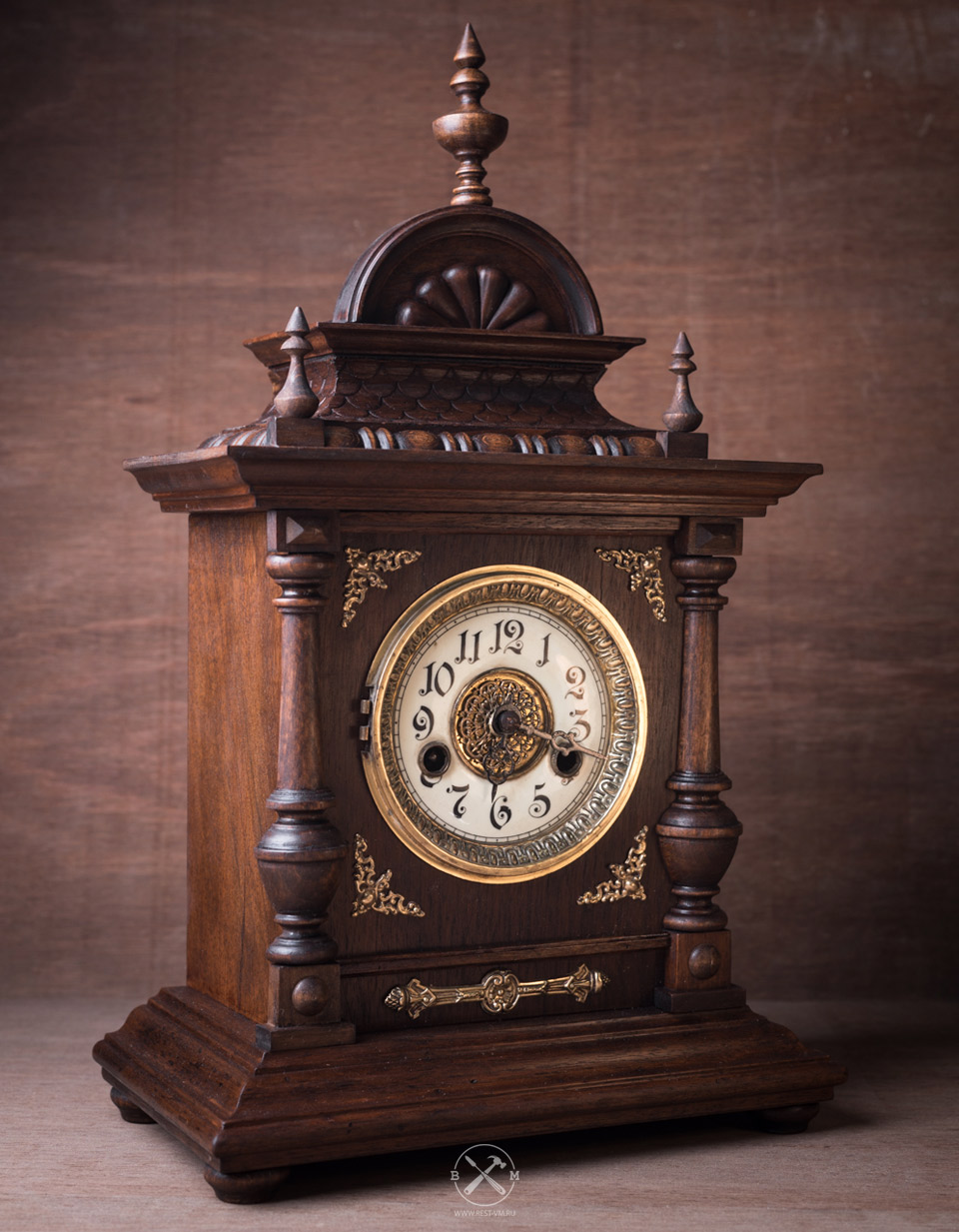 Ремонт антикварных и старинных часов с гарантией в Москве