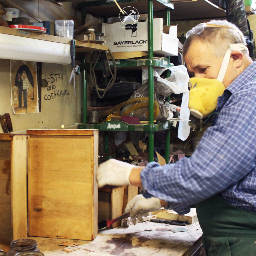 Реставрация деревянной мебели мастером