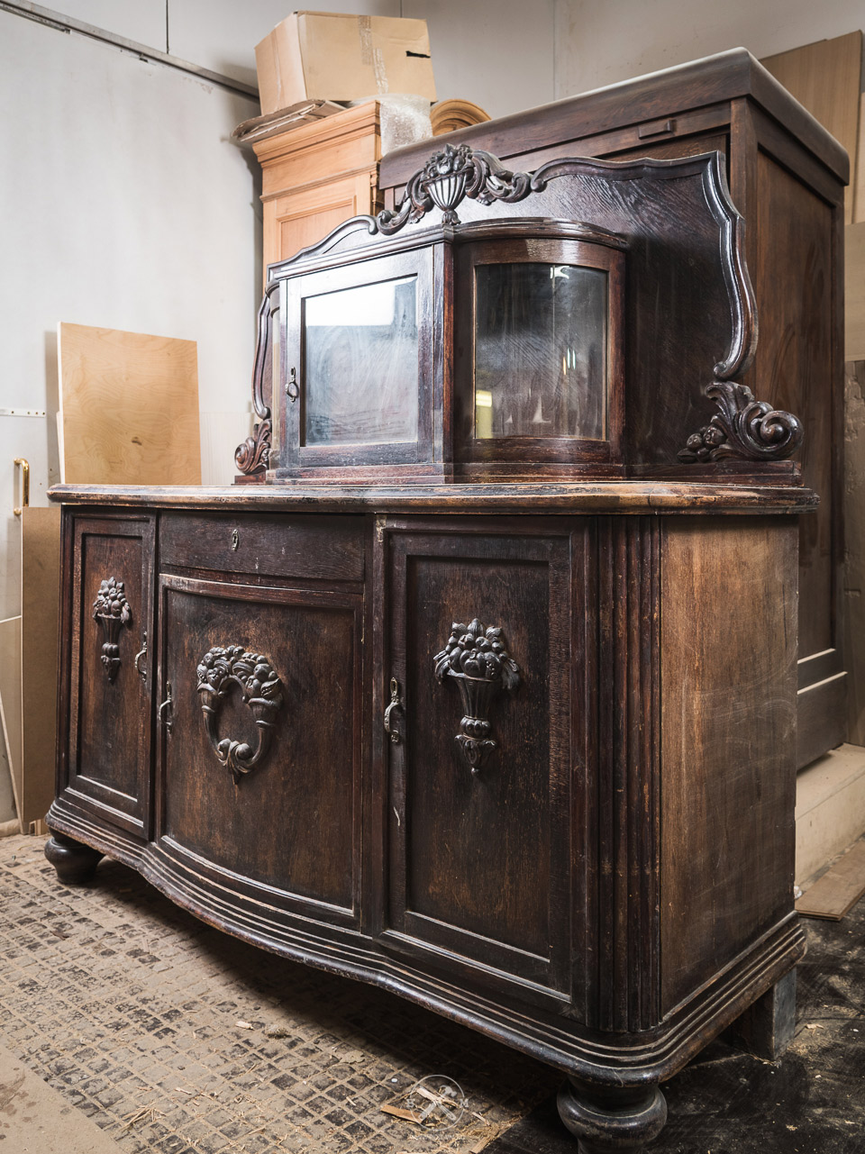 Фотографии антикварной мебели после реставрации